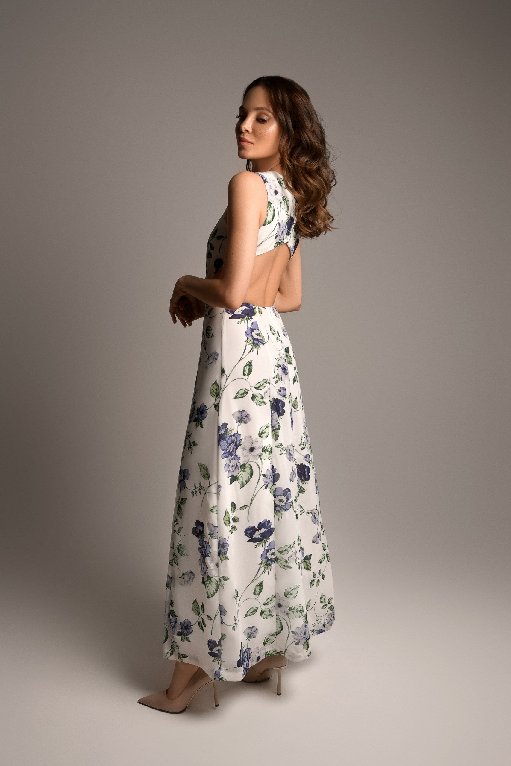 Backless Floral Maxi Dress