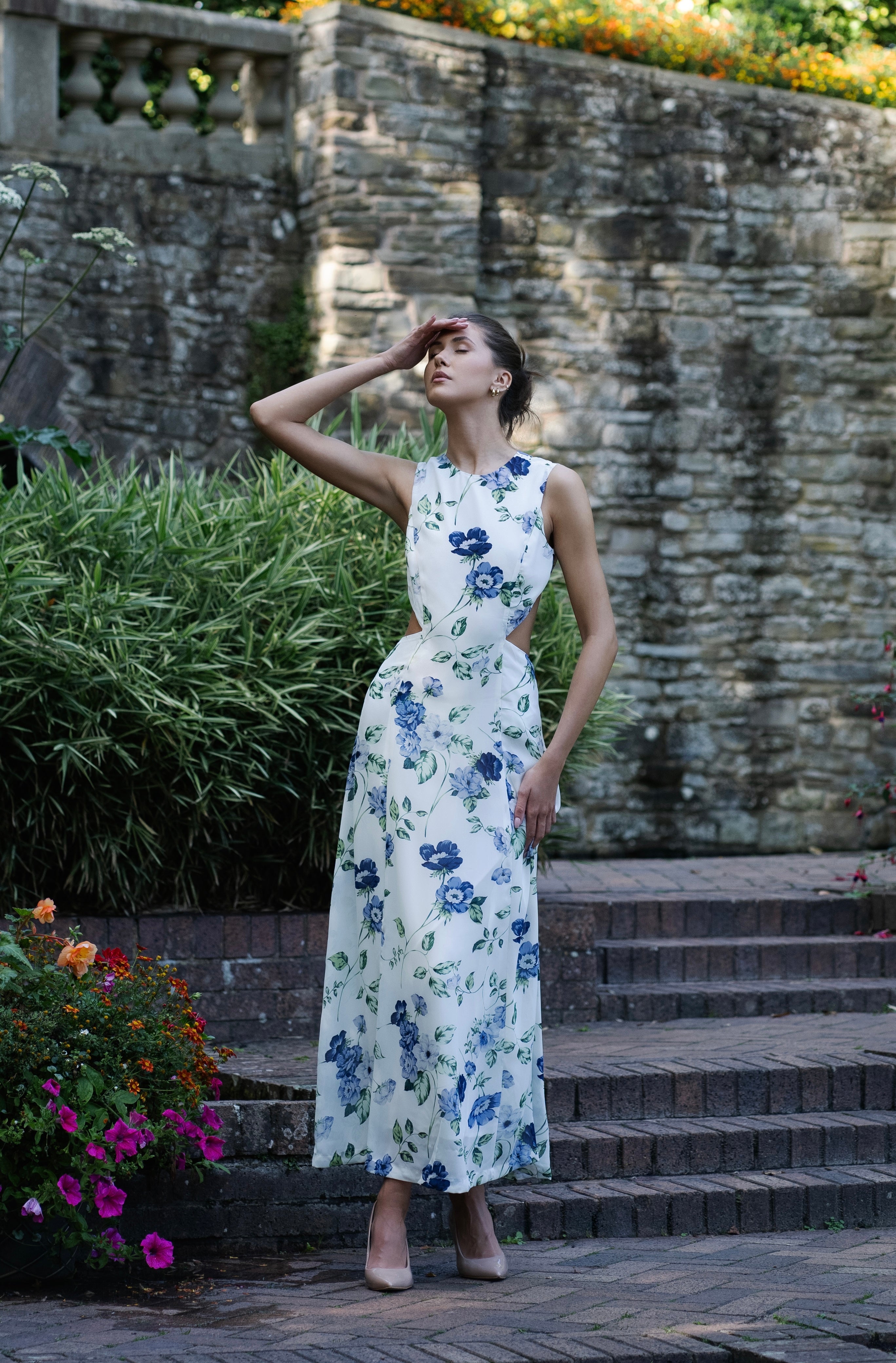 Backless Floral Maxi Dress